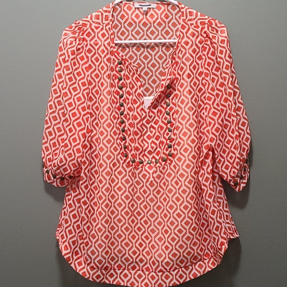 Ladies top - Picture 1 of 3